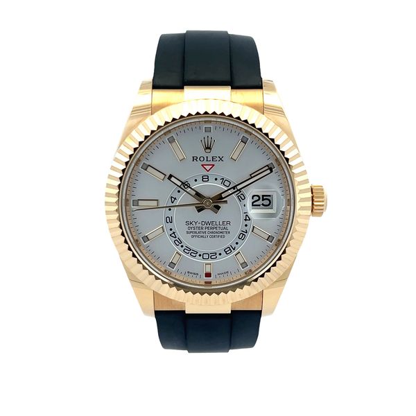 Rolex Sky-Dweller 326238